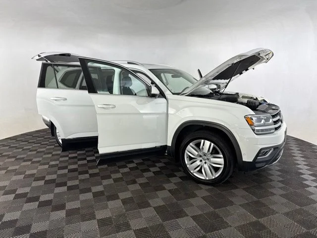 Used 2019 White Volkswagen SEL Premium image 12