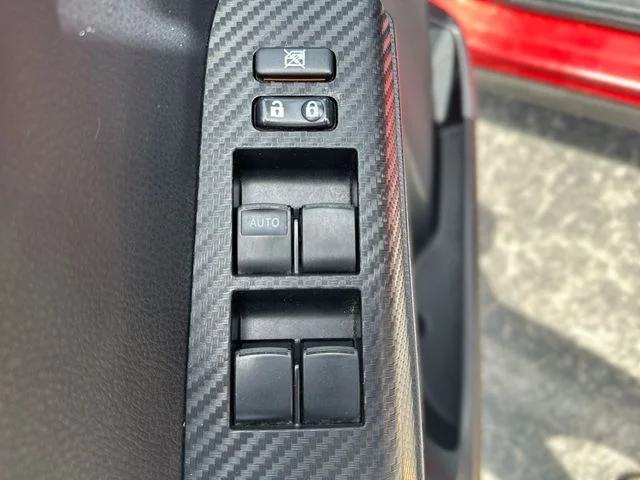 Used 2015 Red Toyota LE image 15