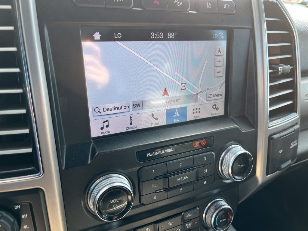 Used 2019 White Ford Platinum image 19