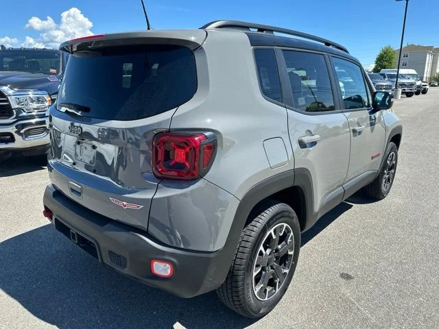 Used 2023 Gray Jeep Trailhawk image 6