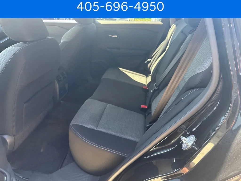 Pre-Owned 2022 Nissan Rogue SV