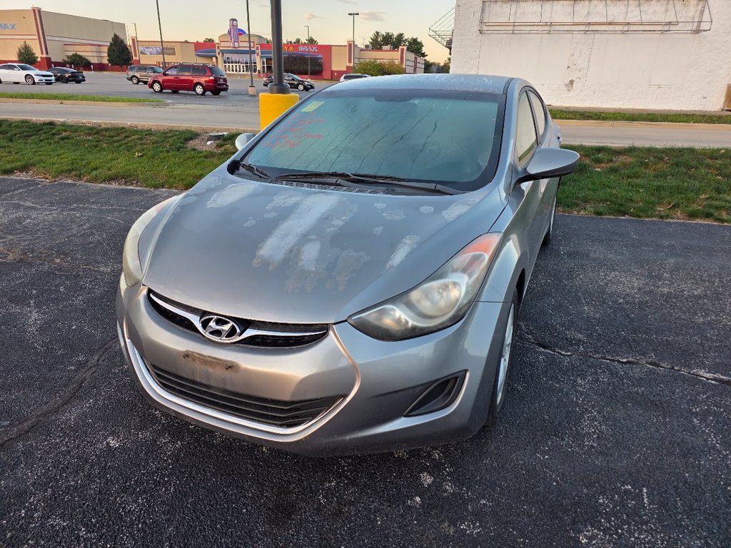 Used 2011 Titanium Gray Metallic Hyundai GLS image 2