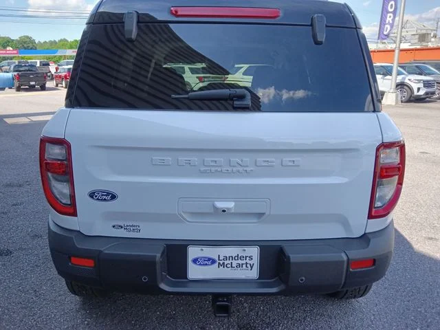 New 2026 Oxford White Ford Badlands® image 4