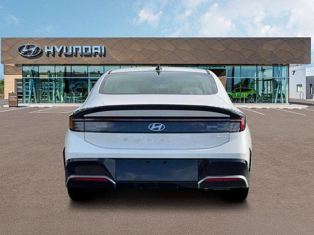 New 2026 White Hyundai SEL Sport image 6