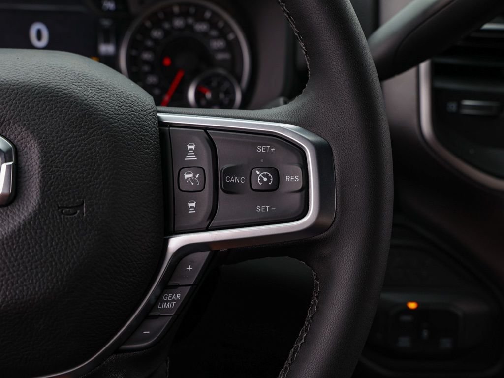 New 2026 Bright White Clear-Coat Exterior Paint RAM Big Horn Night Edition image 25