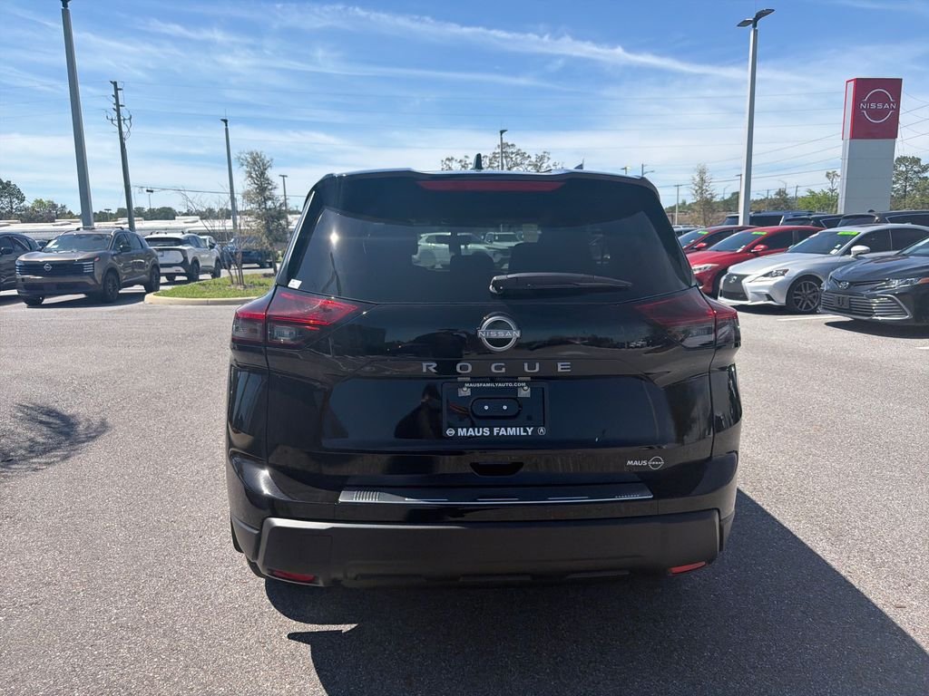 New 2026 Nissan Rogue SV 4D Sport Utility