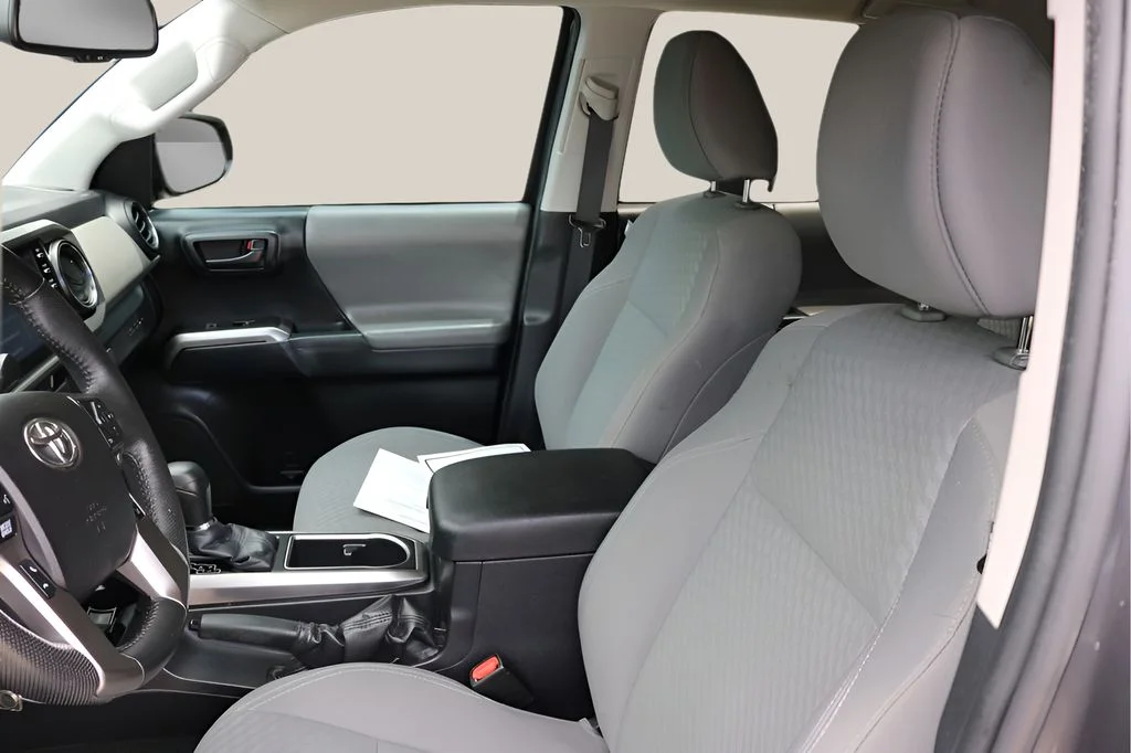 Used 2021 Gray Toyota SR5 image 12