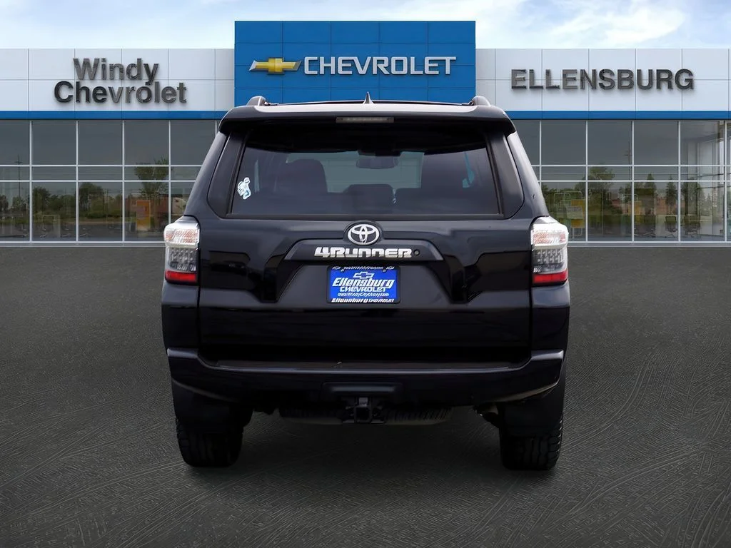 2021 Toyota 4Runner SR5 - Photo 6