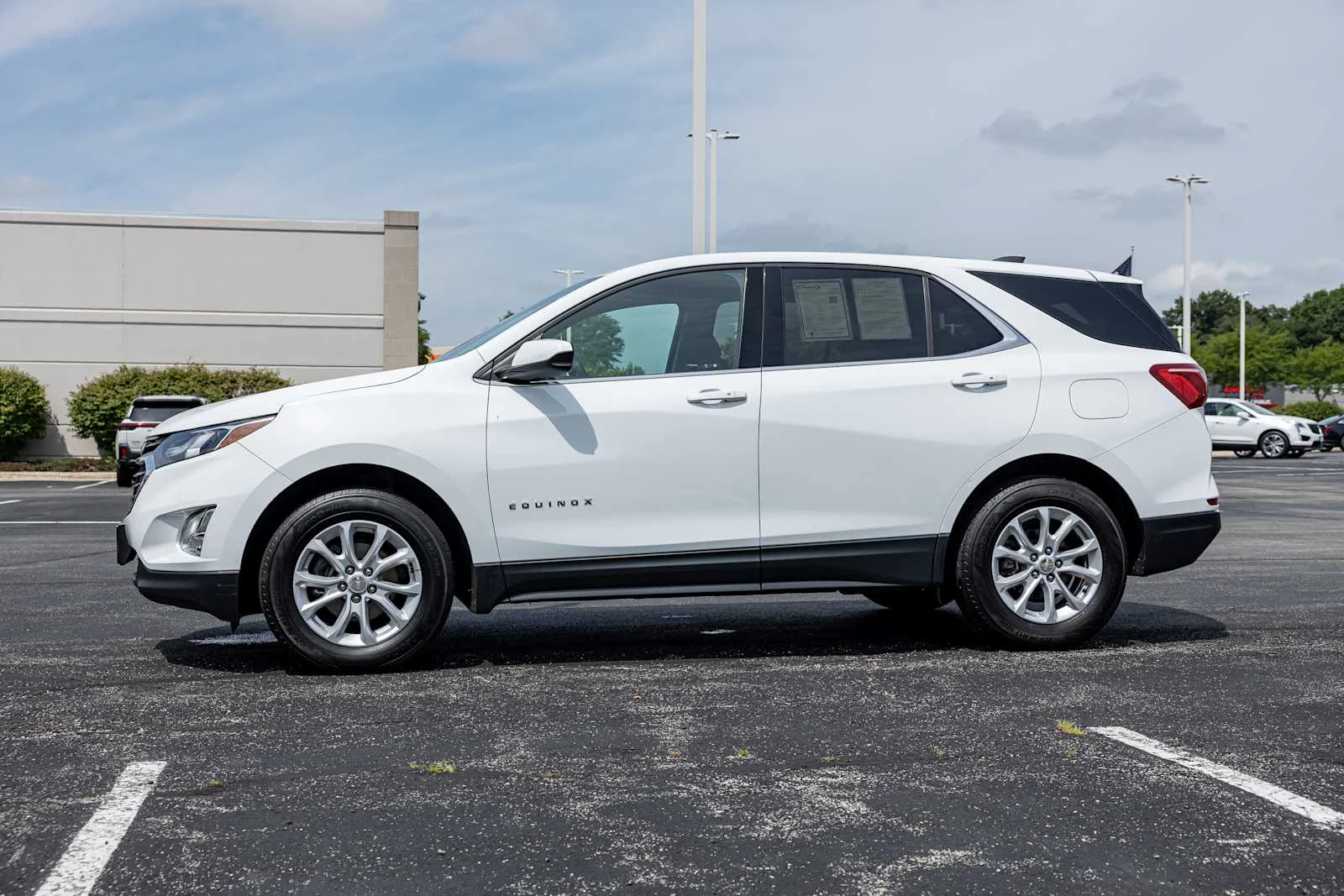 Used 2019 SUMMIT WHITE Chevrolet LT image 3