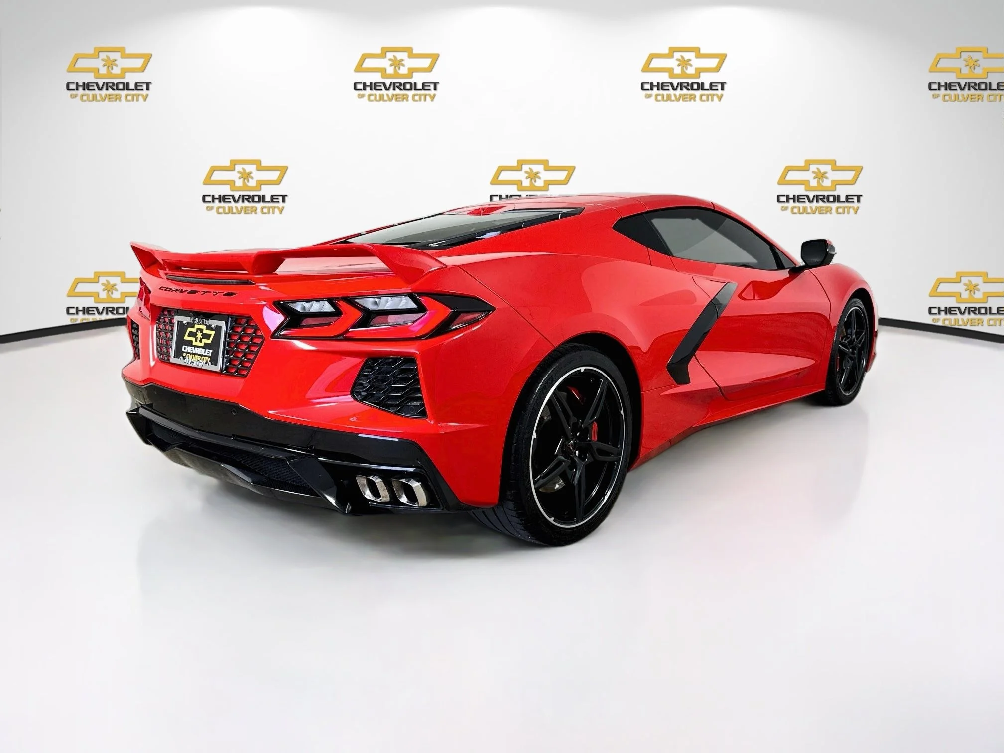 Used 2021 TORCH RED Chevrolet 2LT image 8