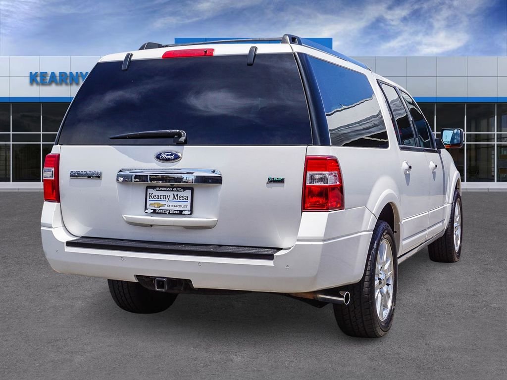Used 2013 White Ford Limited image 6