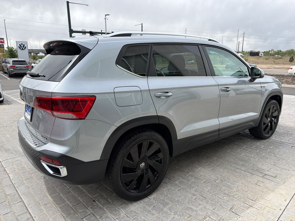 2024 Volkswagen Taos SEL - Photo 7