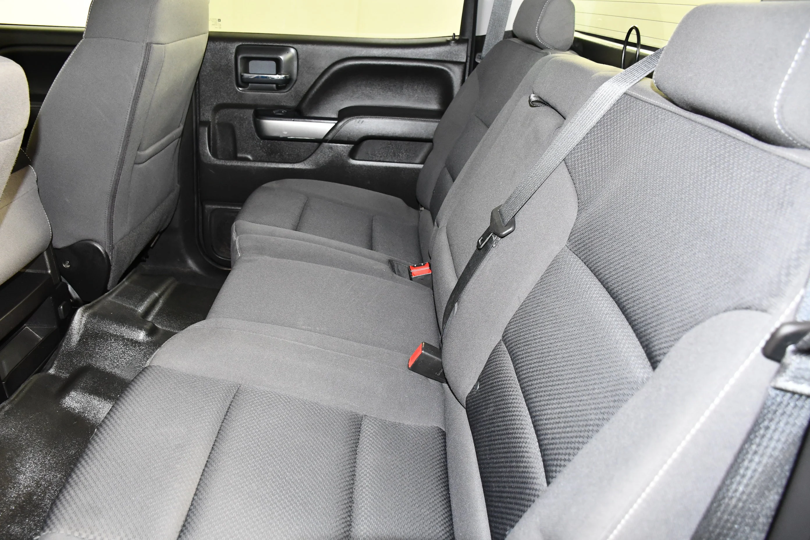 Used 2018 Deep Ocean Blue Metallic Chevrolet LT image 53