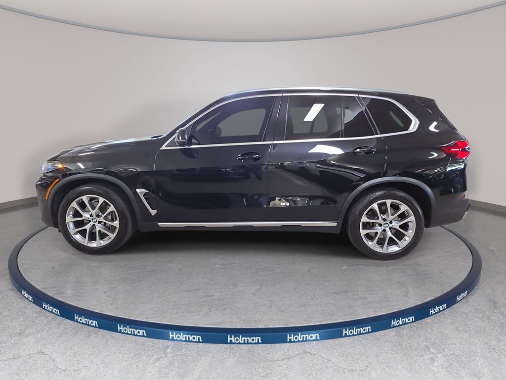 Certified Used 2024 Black Sapphire Metallic BMW xDrive40i image 9
