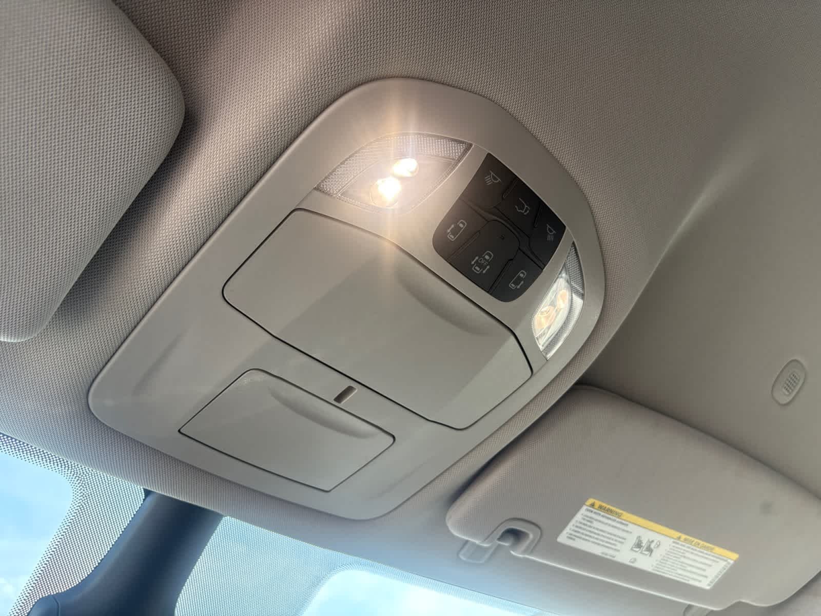 Used 2023 Silver Mist Clearcoat Chrysler LX image 26