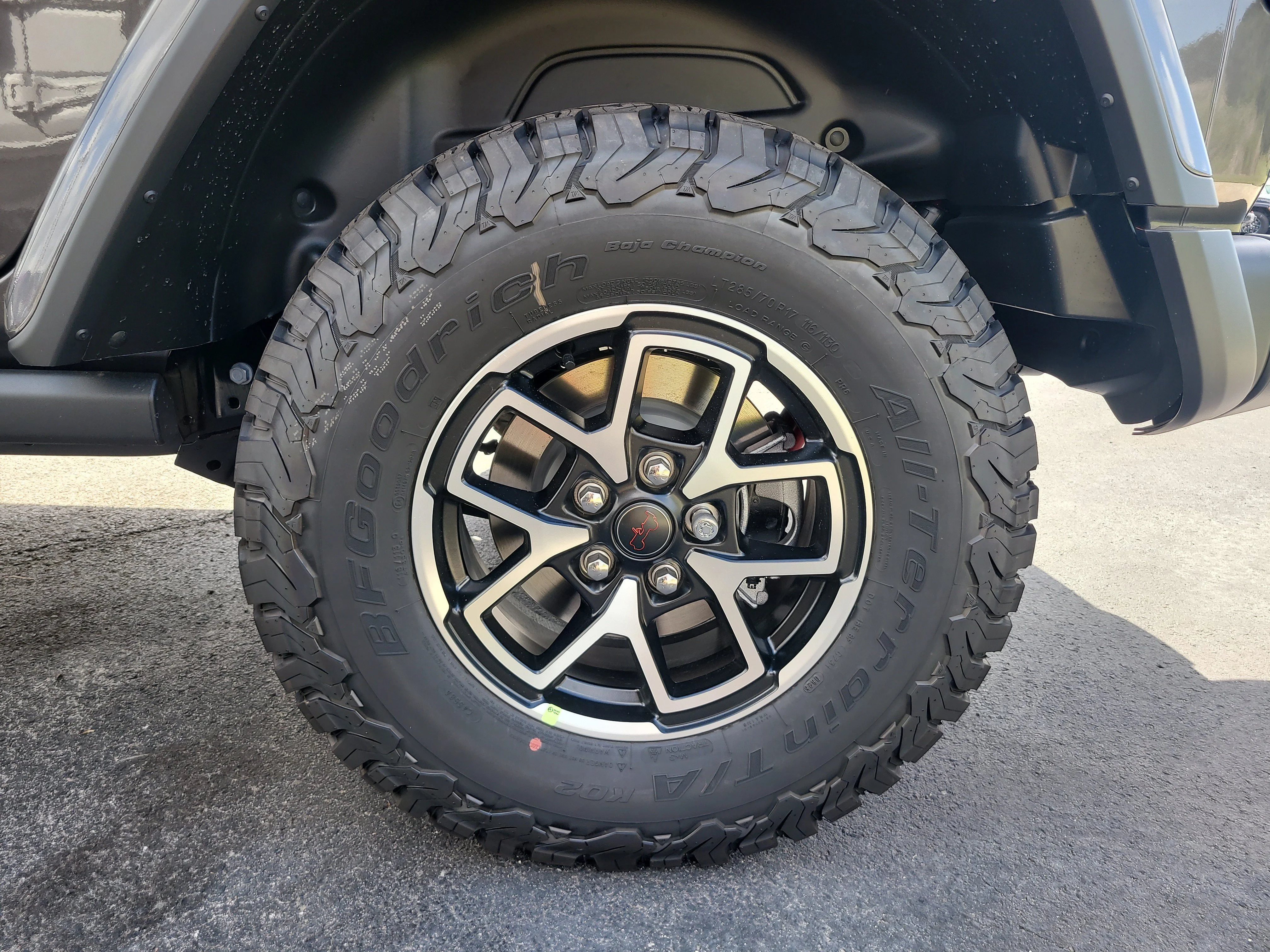 New 2026 Granite Crystal Metallic Clearcoat Jeep Rubicon image 9