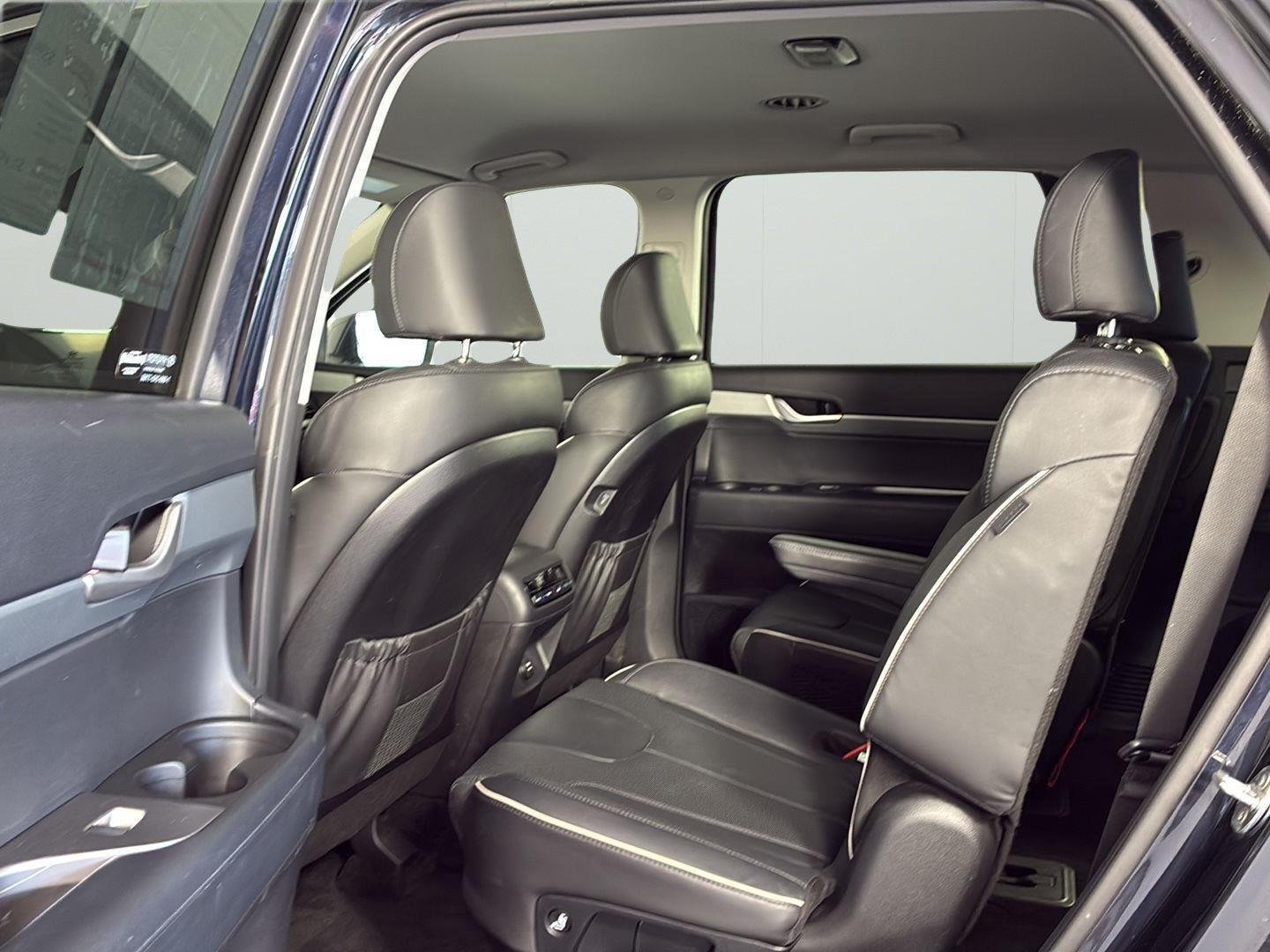Used 2025 Moonlight Cloud Hyundai SEL image 20