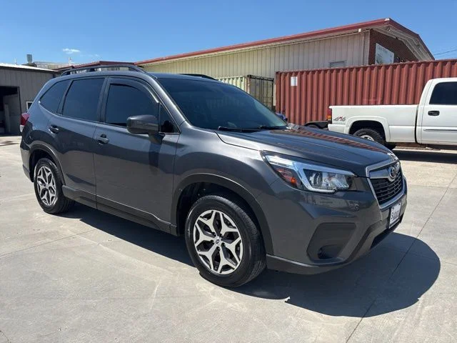 2020 Subaru Forester Premium's photo