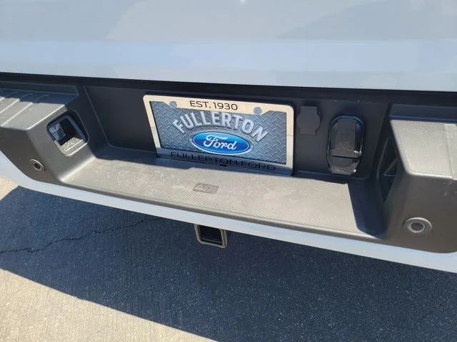 New 2026 Oxford White Ford XLT image 9