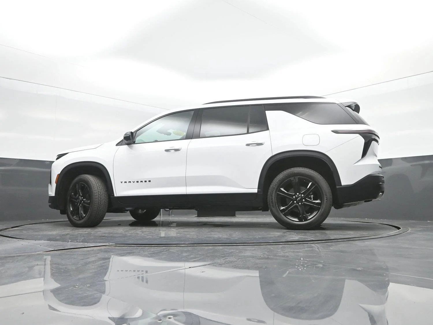 2027 Chevrolet Traverse LT - Photo 33