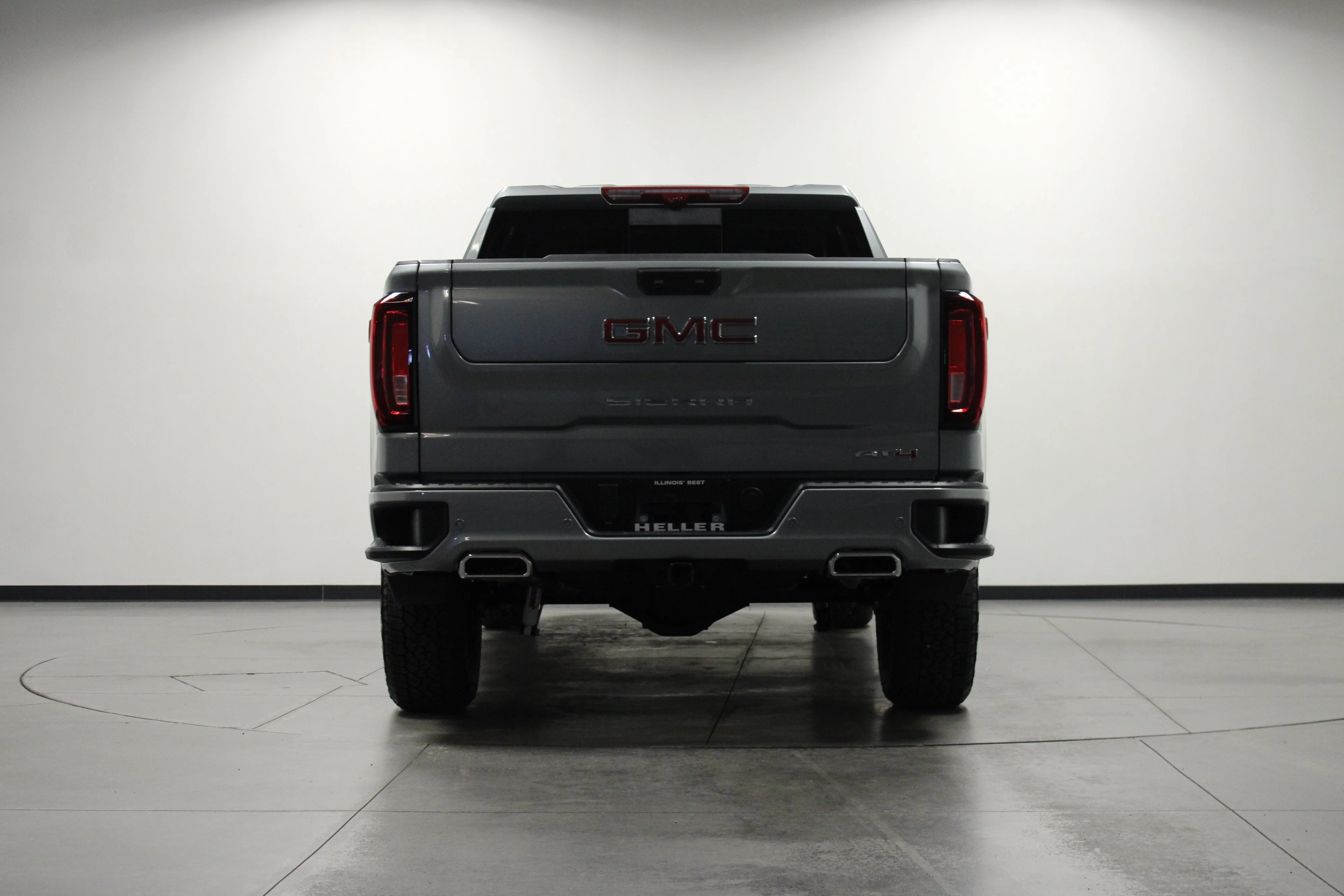 New 2026 Sterling Metallic GMC AT4 image 5