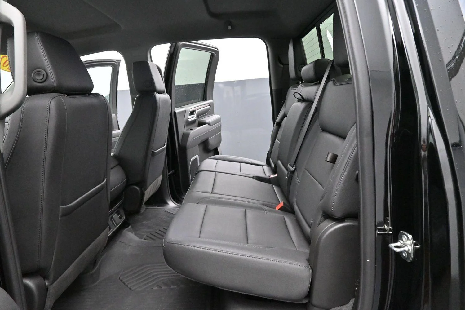 Used 2026 Black Chevrolet LT image 27