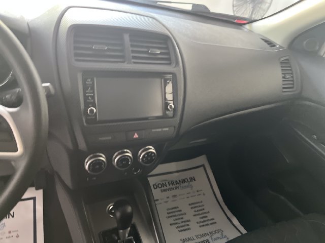 Used 2025 Black Mitsubishi  image 20