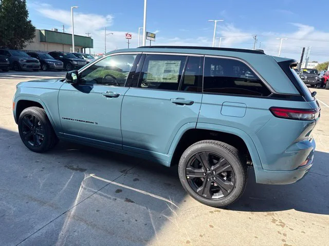 New 2027 Gray Jeep Limited Reserve image 5