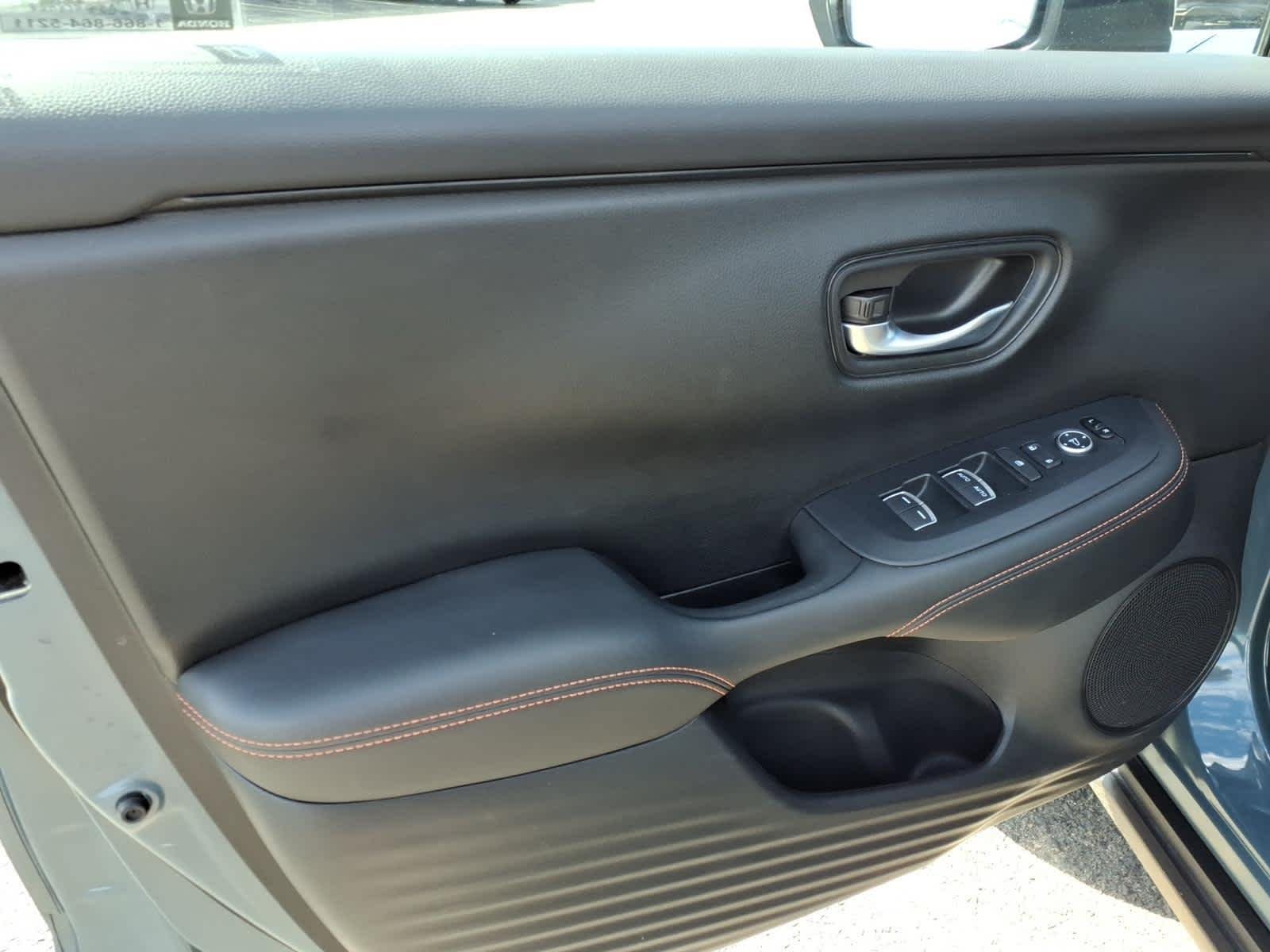 2025 Honda HR-V Sport - Photo 10