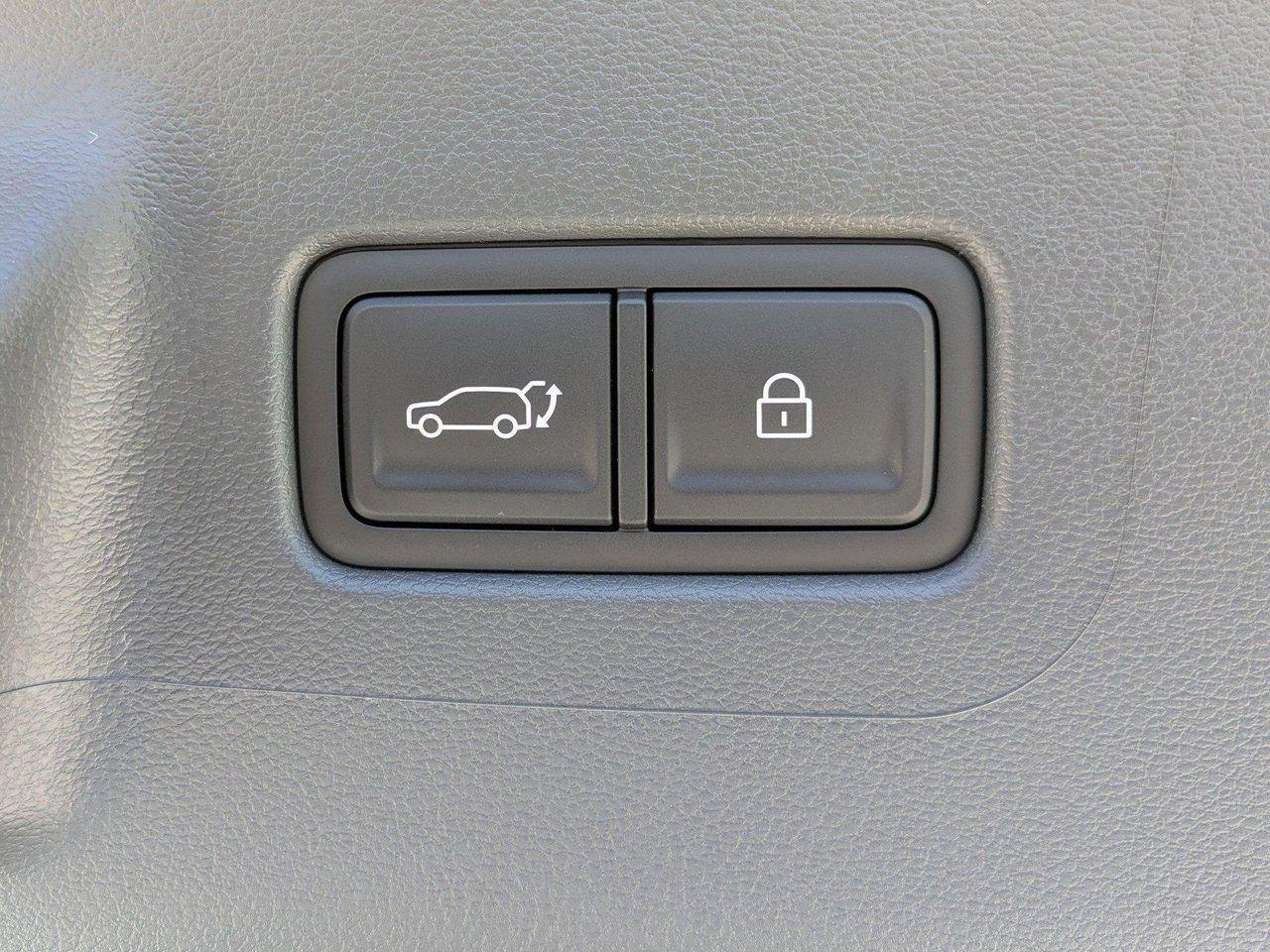 New 2026 Shimmering Silver Hyundai SE image 64