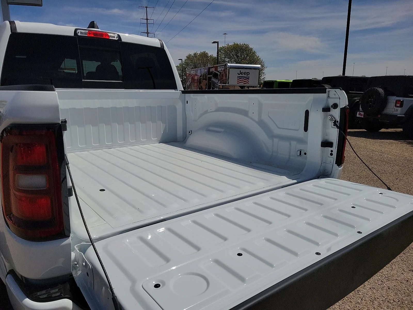 New 2026 PW7 Bright Whit Ram LONE STAR CREW CAB 4X4 5