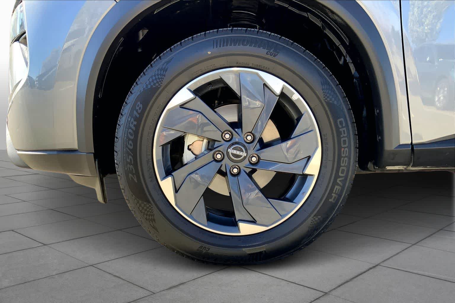 Used 2025 Gun Metallic Nissan SV image 11