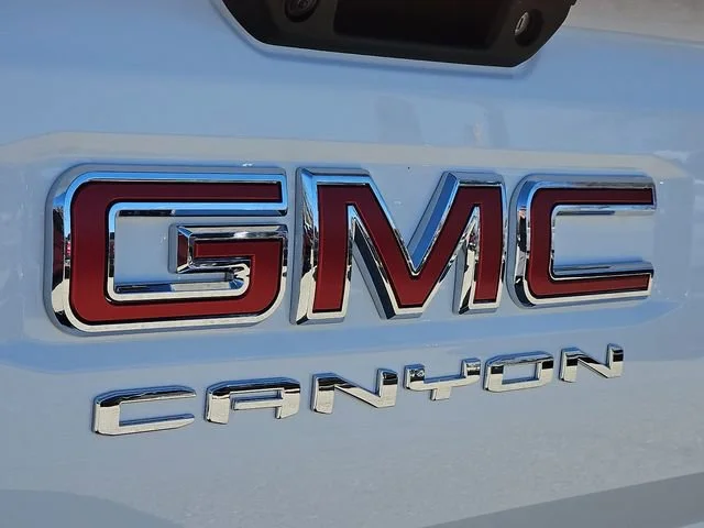 2026 GMC Canyon Elevation - Photo 10