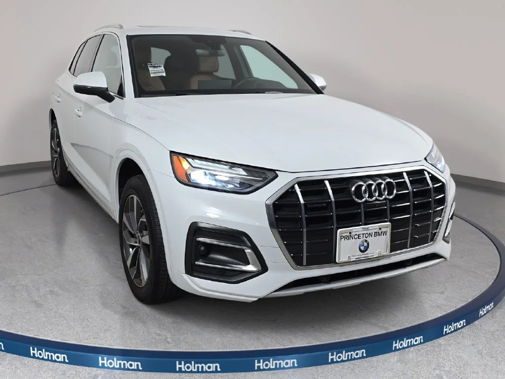 Used 2021 Glacier White Audi 45 Premium Plus image 4