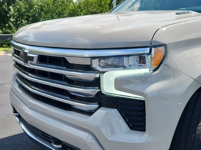2026 Chevrolet Silverado 1500 High Country - Photo 10