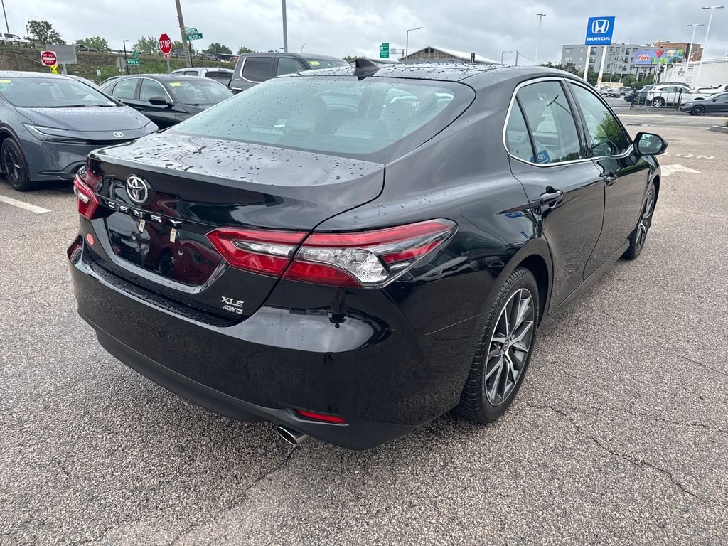 Used 2022 Black Toyota XLE image 7
