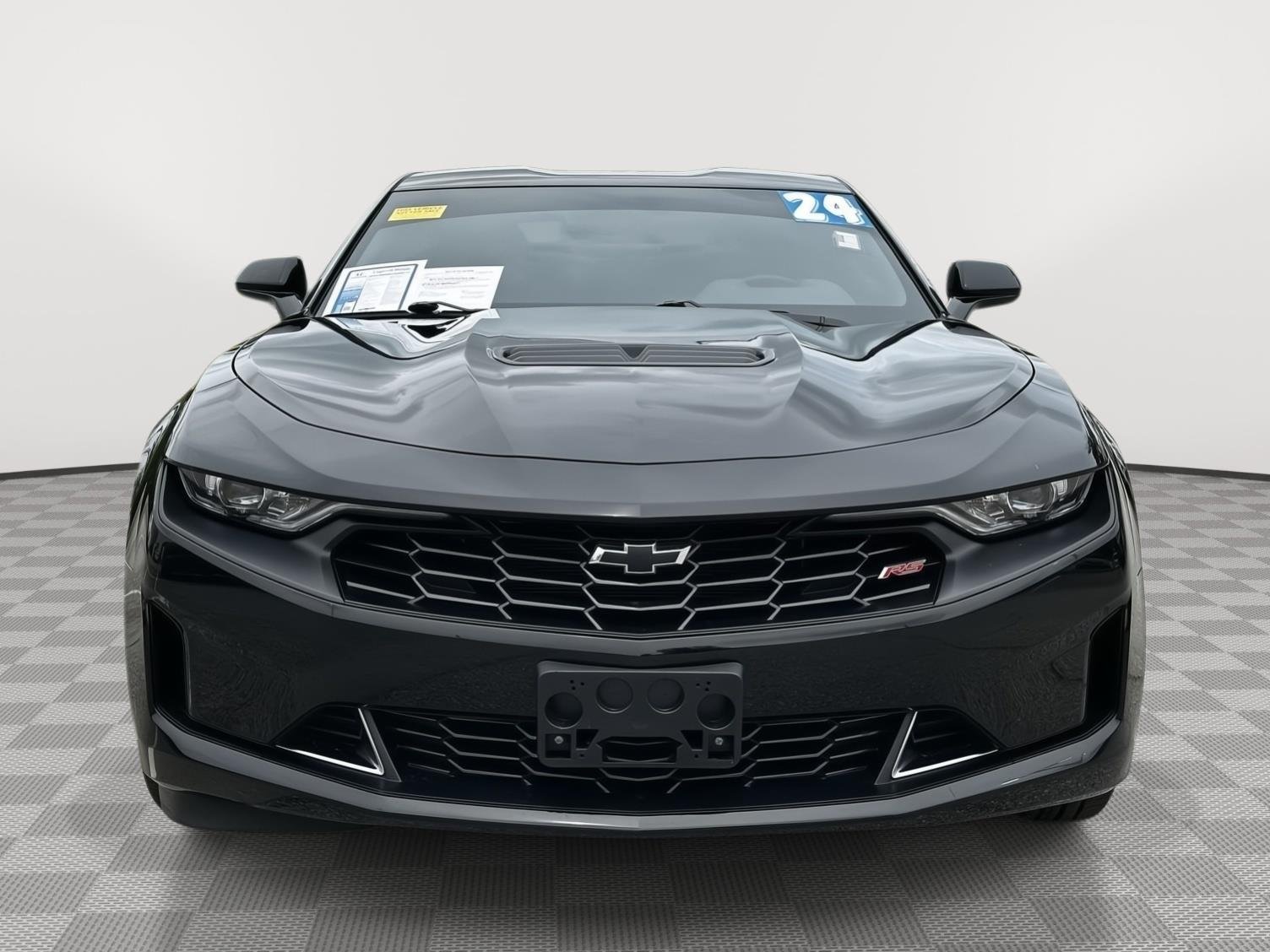 Used 2024 Chevrolet Camaro LT1 with VIN 1G1FE1R71R0117383 for sale in Kansas City