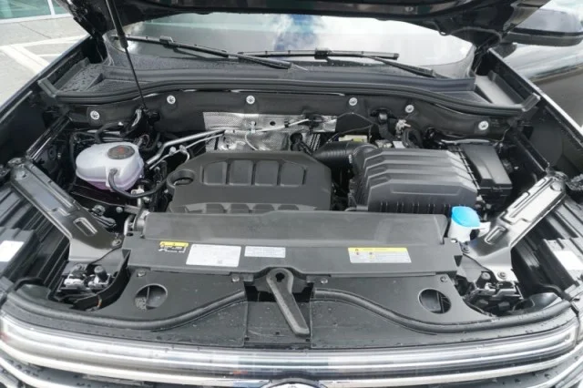 New 2026 Deep Black Pearl Volkswagen 2.0T SE w/Technology image 37