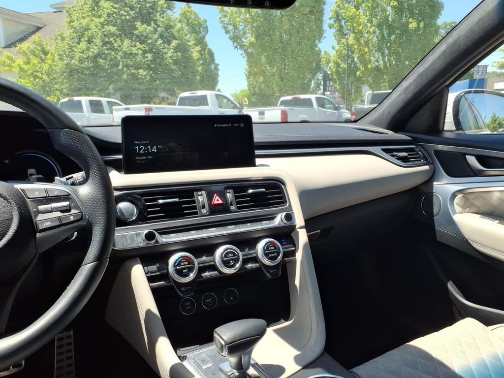 Used 2023 White Genesis 3.3T image 21