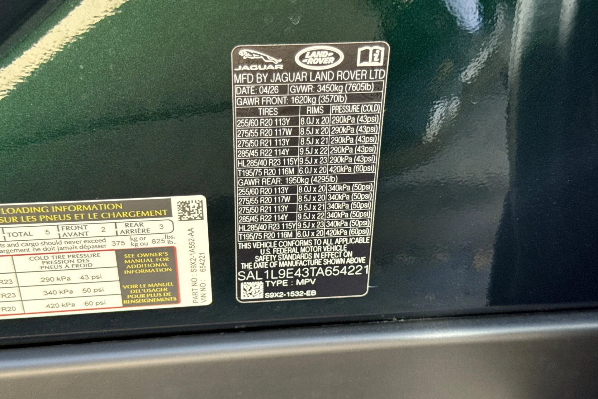 New 2026 British Racing Green Land Rover Dynamic SE image 28