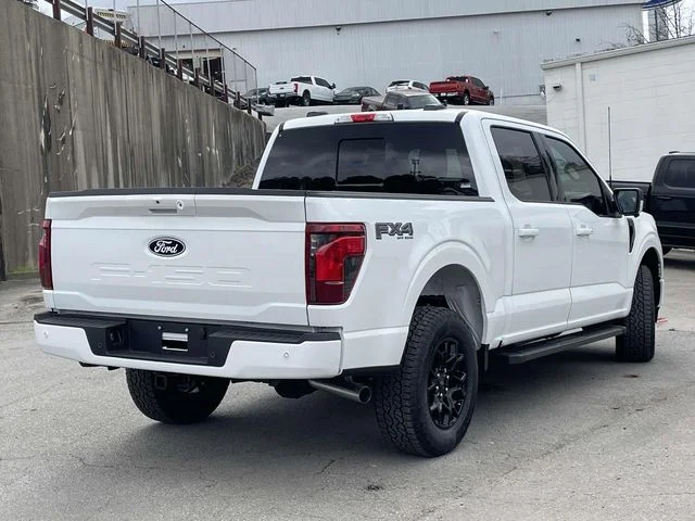 New 2026 White Ford XLT image 3