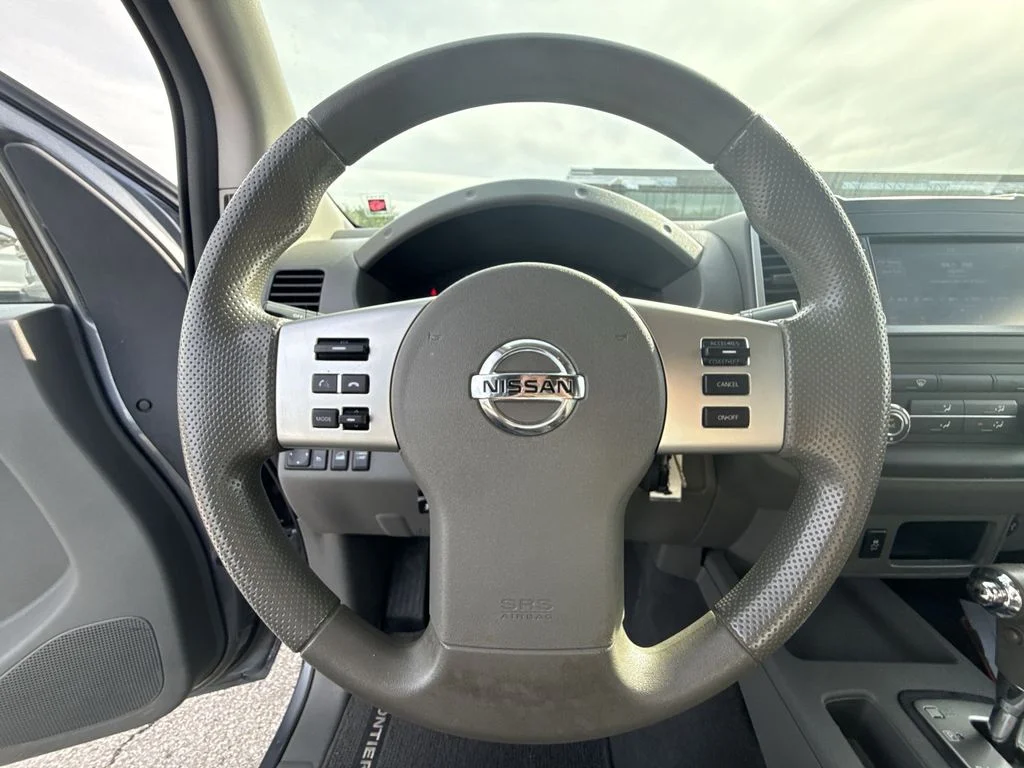 Used 2019 Gray Nissan SV image 14