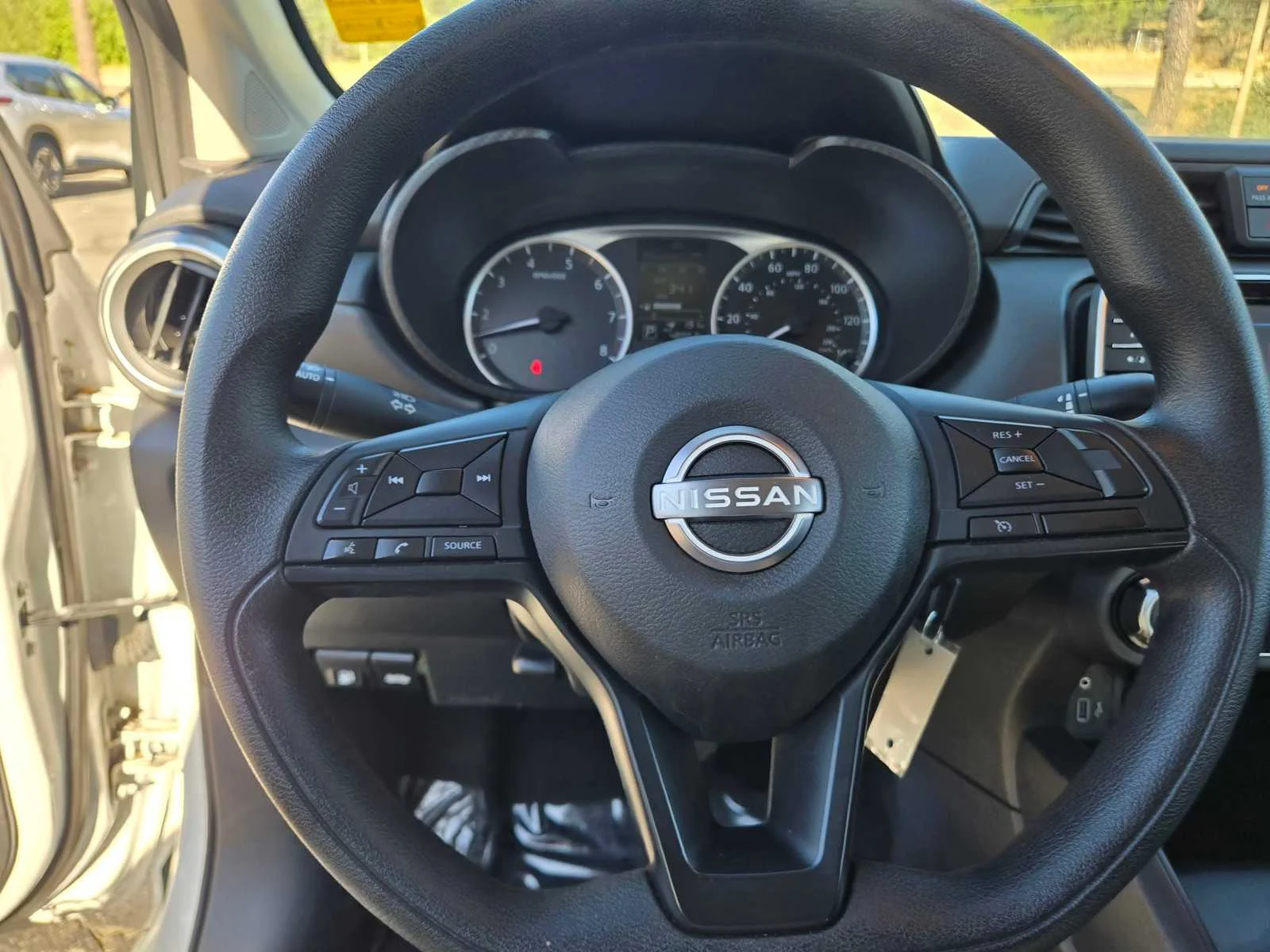 Used 2024  Nissan S image 27