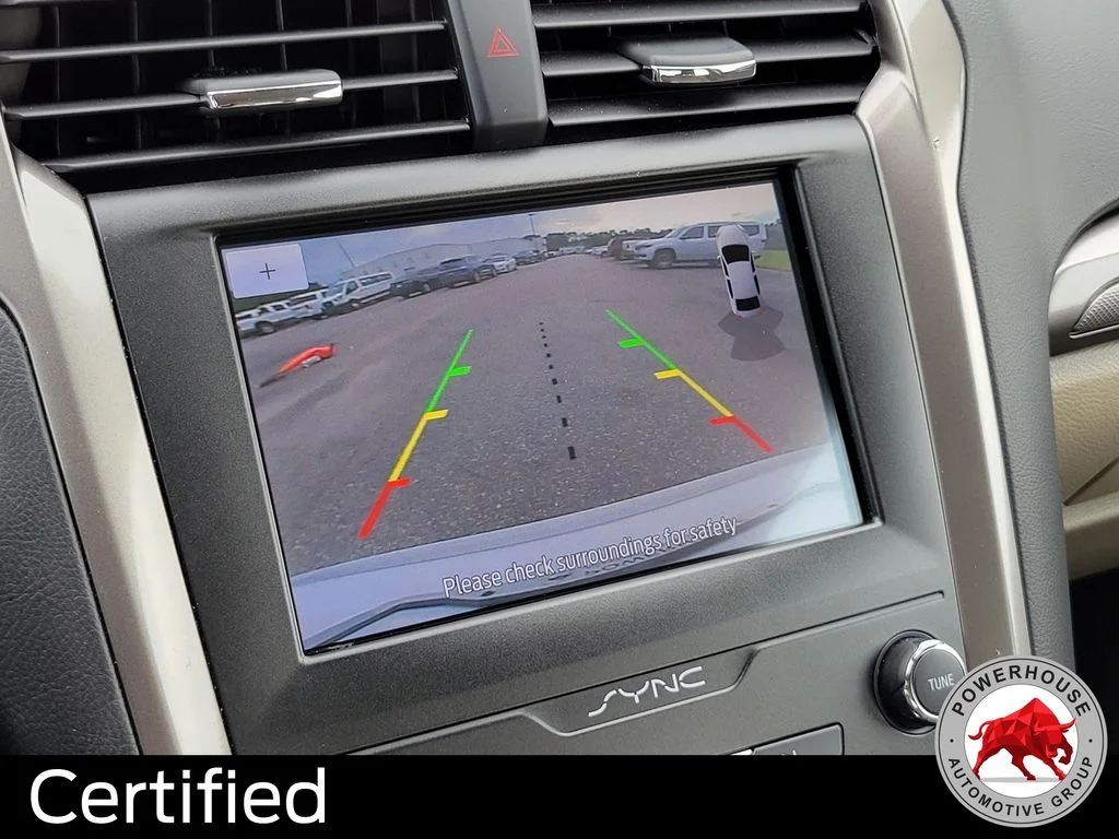 Used 2020 White Ford SE image 24