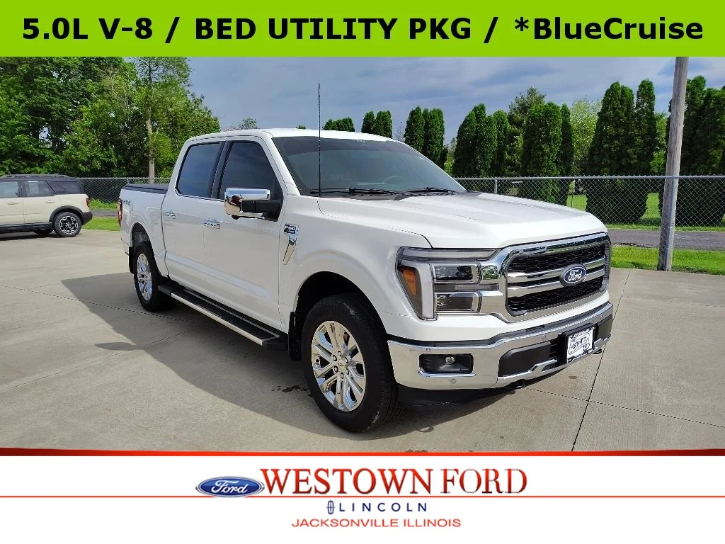 Used 2025 Star White Ford LARIAT image 1