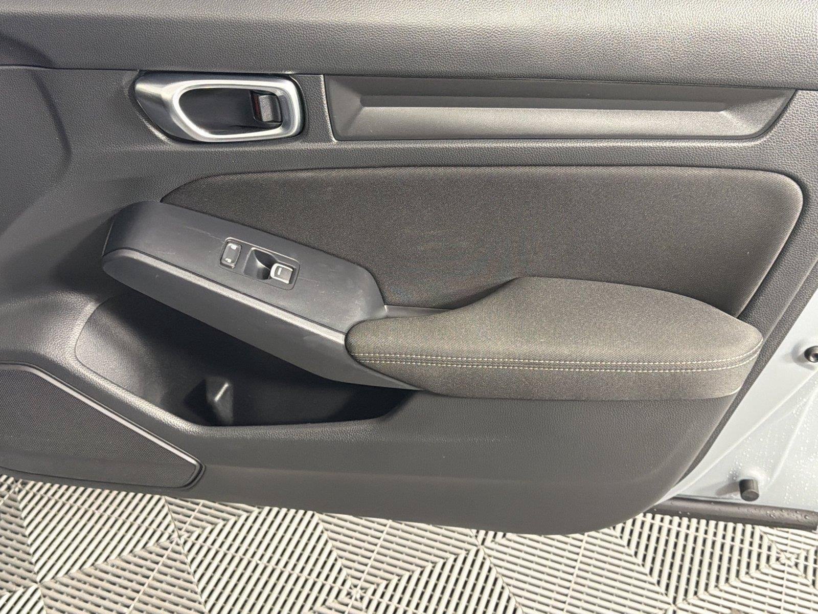 Used 2025 Urban Gray Pearl Honda Sport image 14