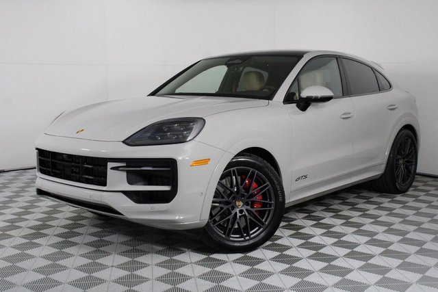 2026 Porsche Cayenne Coupe GTS