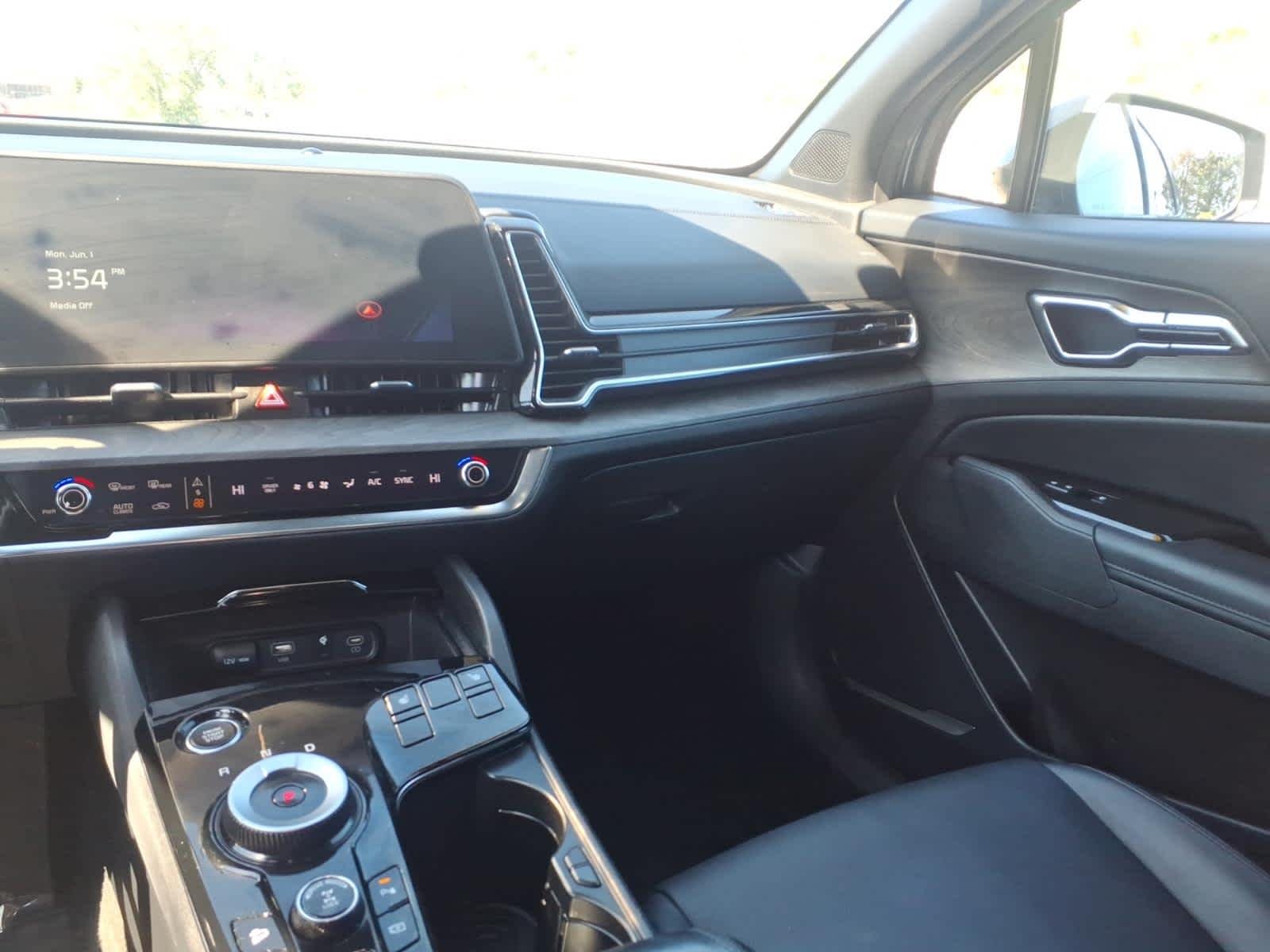 Used 2023 Vesta Blue Kia X-Line image 16