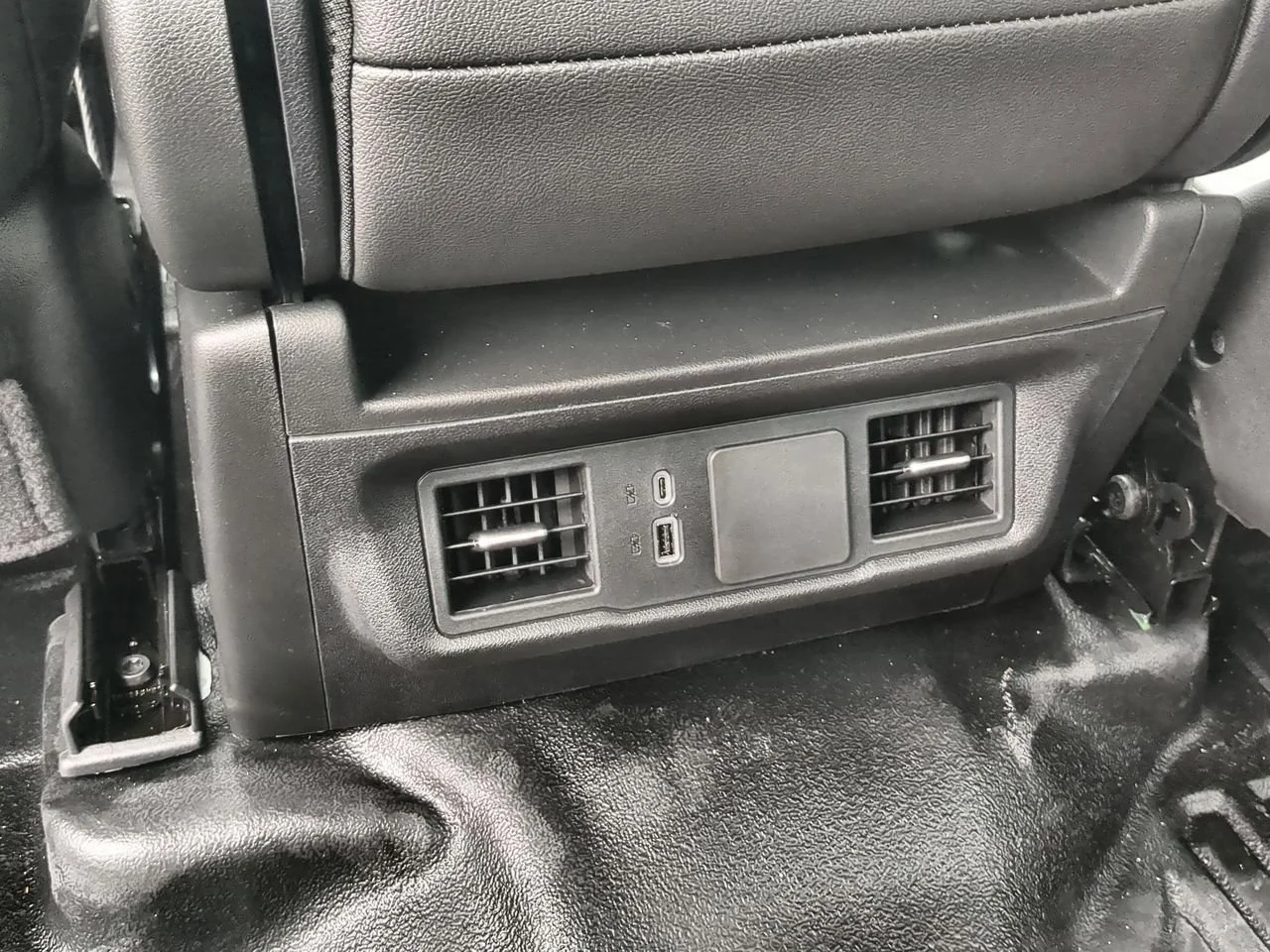 2025 GMC Sierra 3500 Chassis Cab Pro - Photo 20