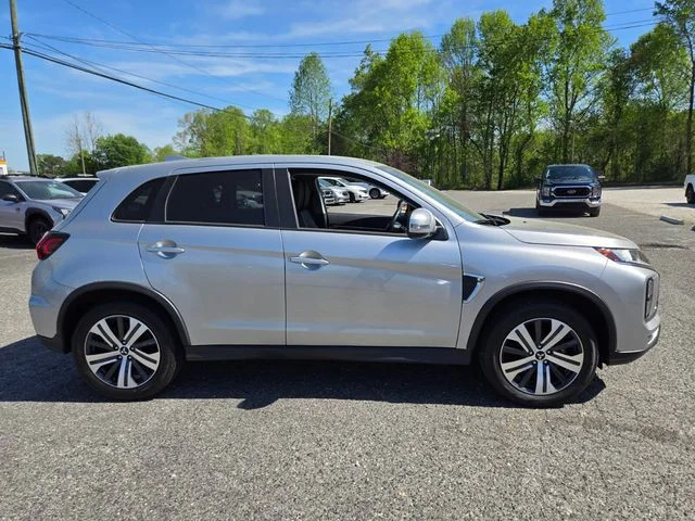 Used 2025 Silver Mitsubishi 2.0 SE image 9